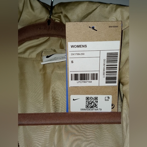 Puffer Coat - Picture 2 of 4